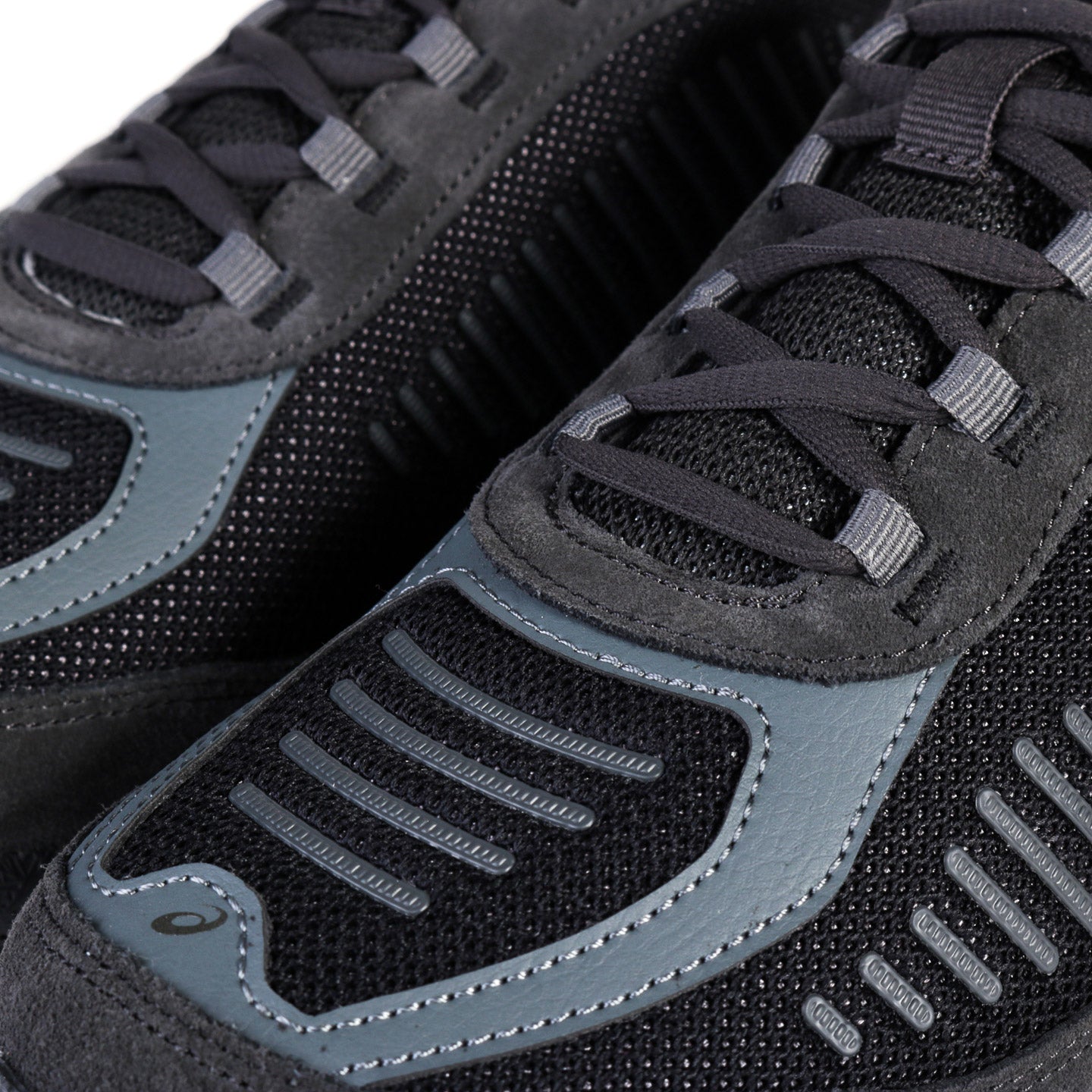 ASICS GEL-QUANTUM 360 I AMP BLACK / GRAPHITE GREY