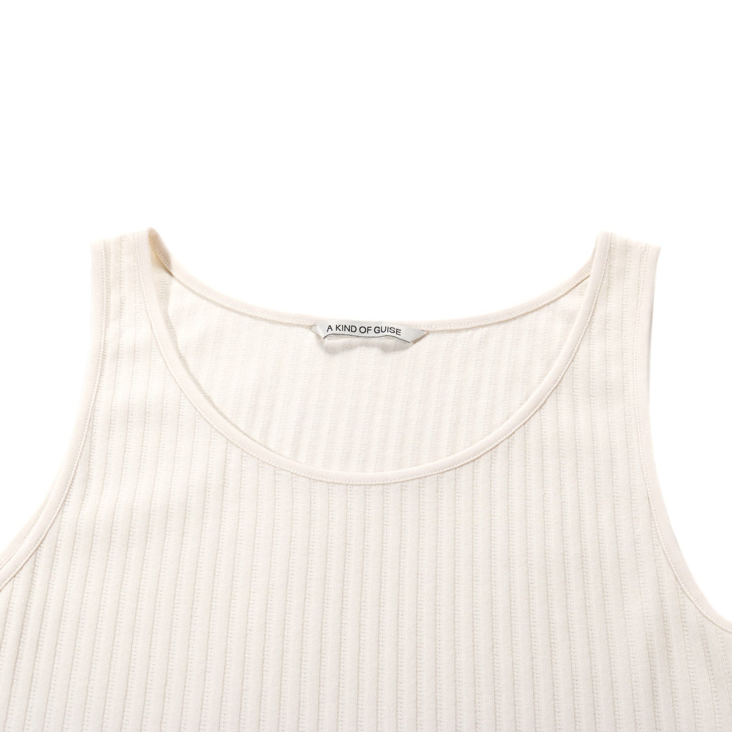 A KIND OF GUISE TOMASO TANKTOP ALMOND AJOUR