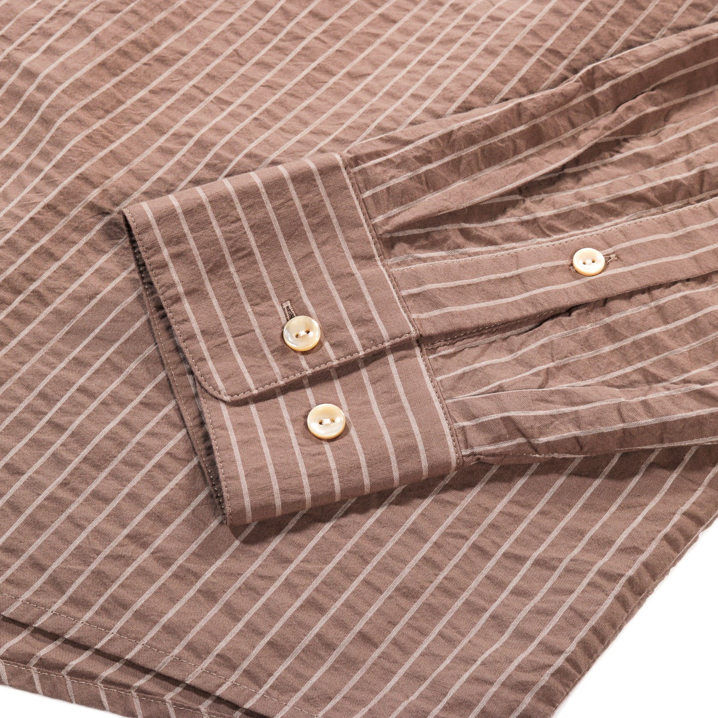 A KIND OF GUISE FULVIO SHIRT COCOA SEERSUCKER STRIPE