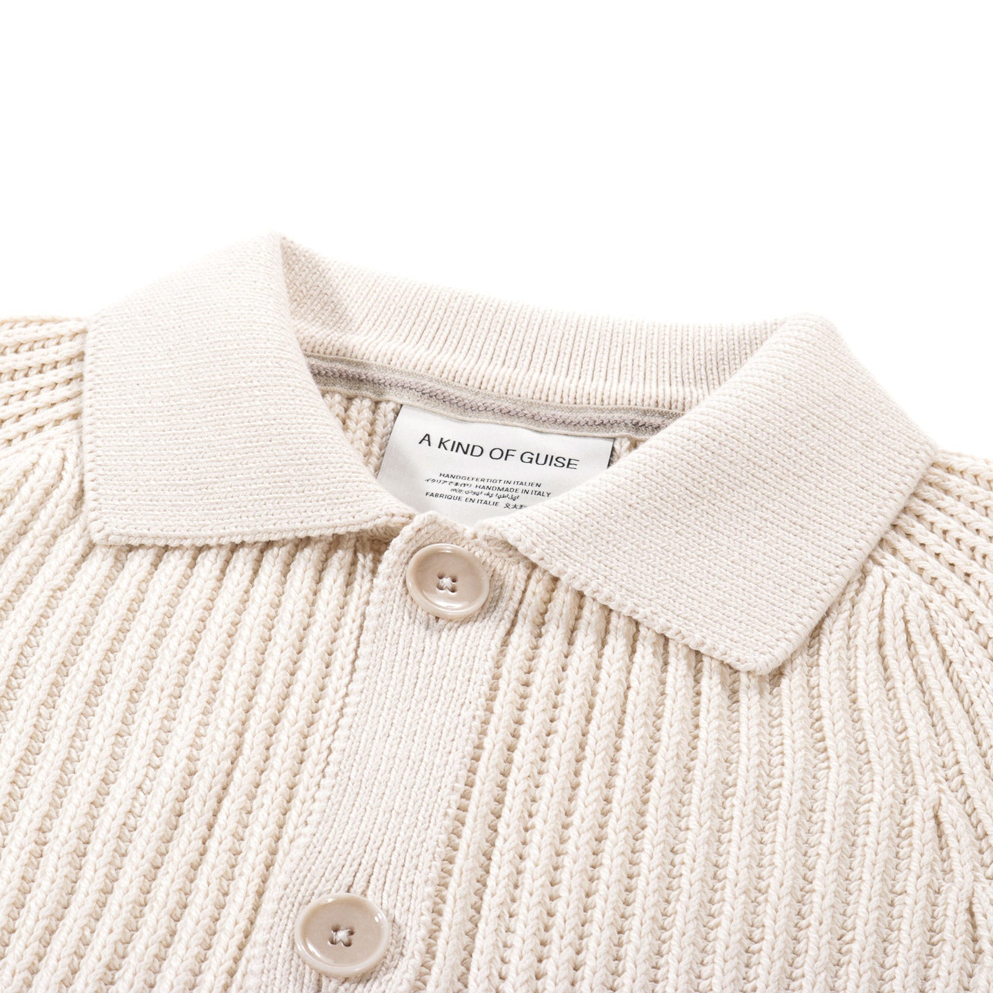 A KIND OF GUISE JUHI KNIT BLOUSON SEASHELL