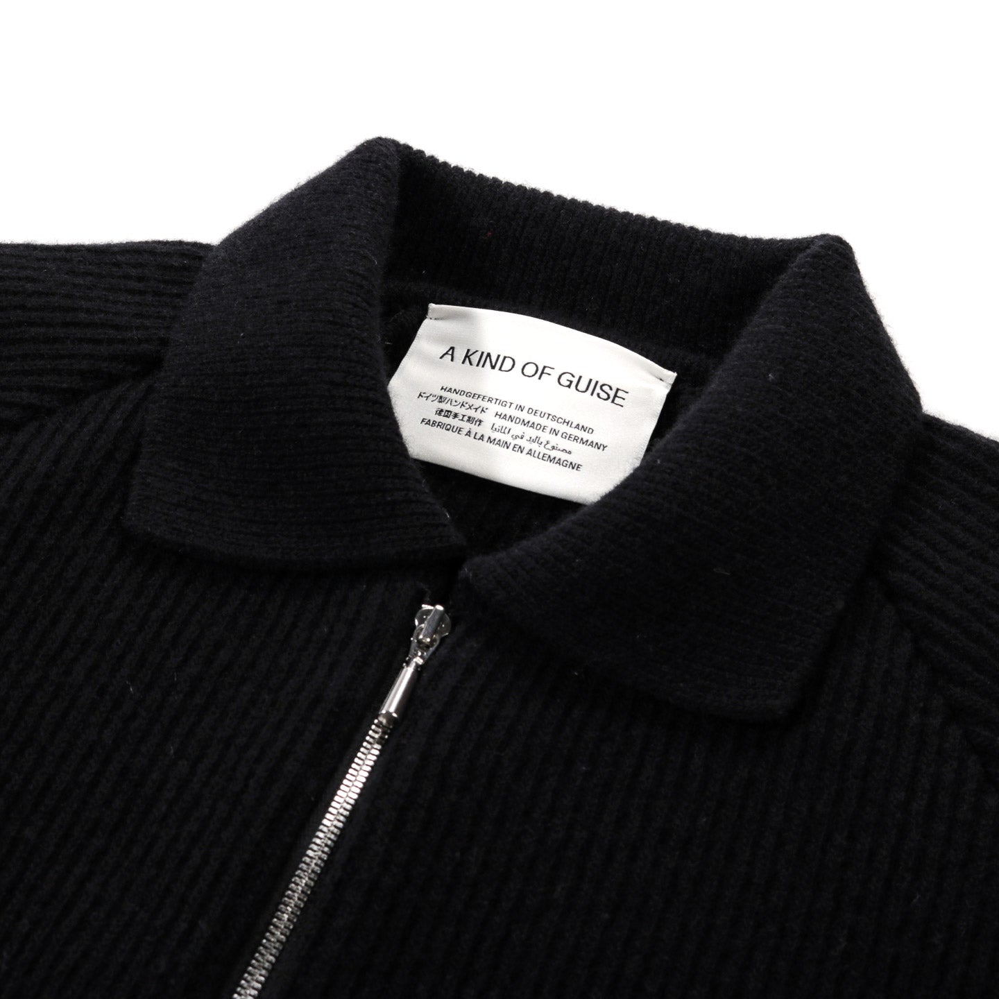 A KIND OF GUISE ZAYA ZIP JACKET BLACK