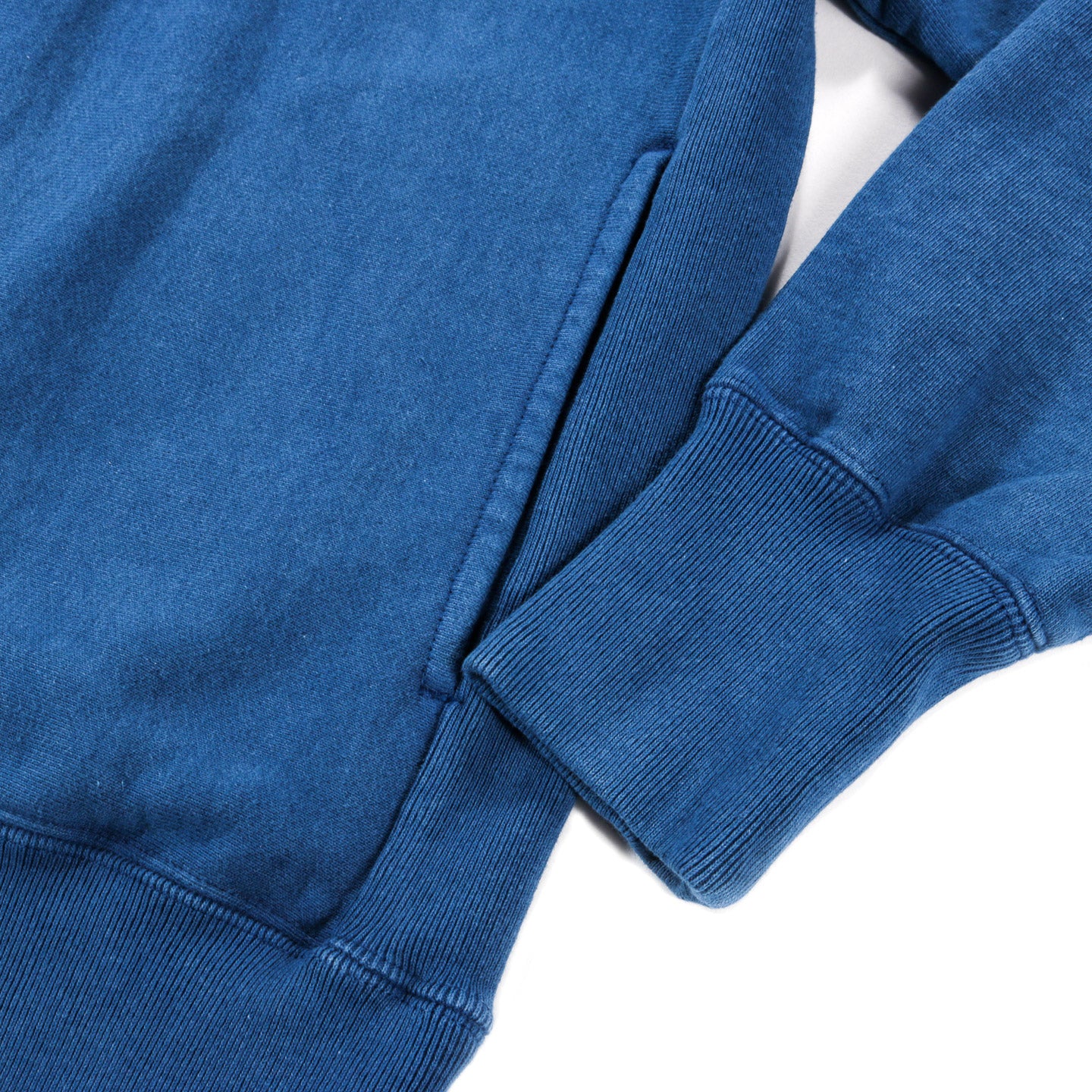 BLUE BLUE JAPAN ORGANIC COTTON HAND DYED PULLOVER HOODIE BLUE