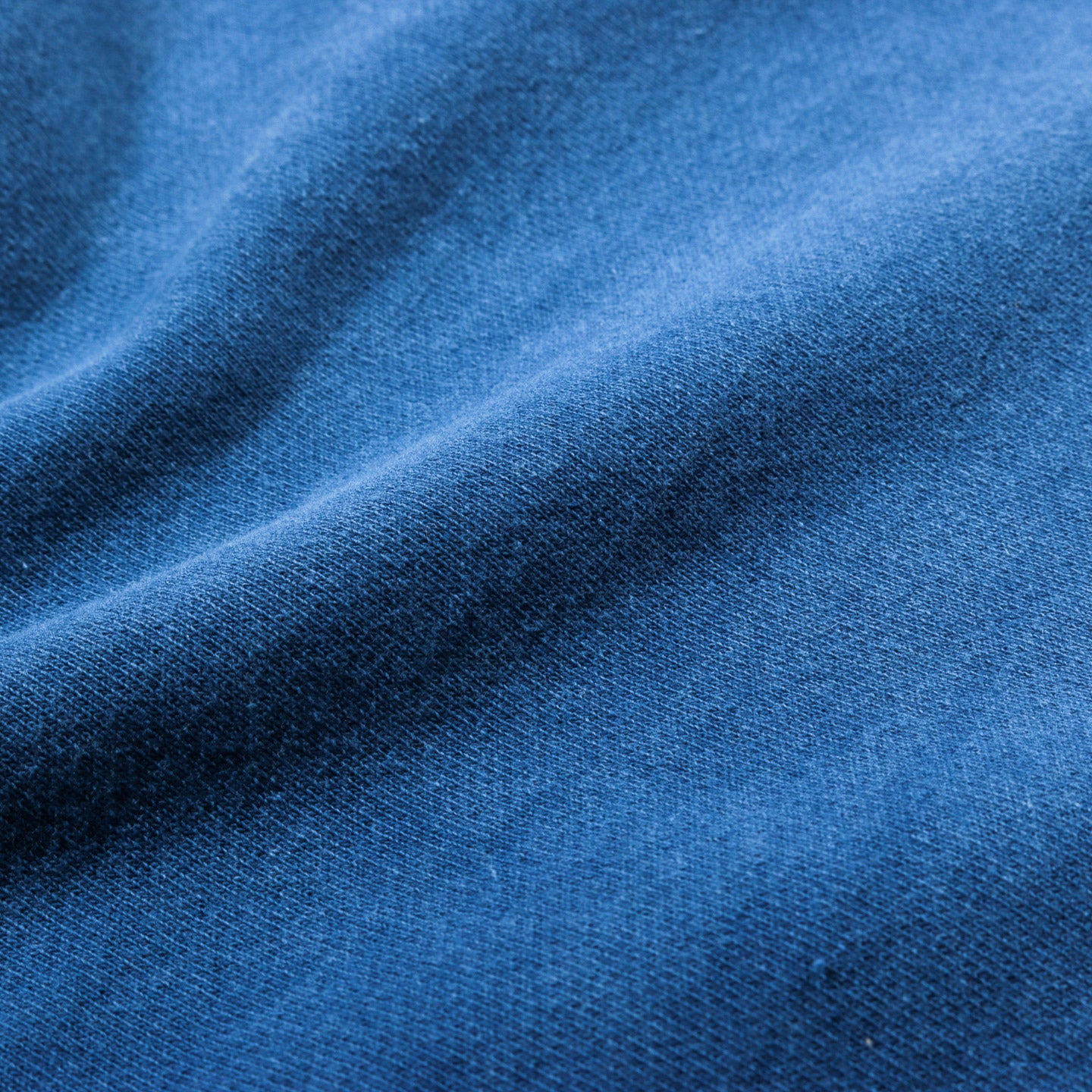 BLUE BLUE JAPAN HAND DYED INDIGO CREW NECK SWEATSHIRT BLUE