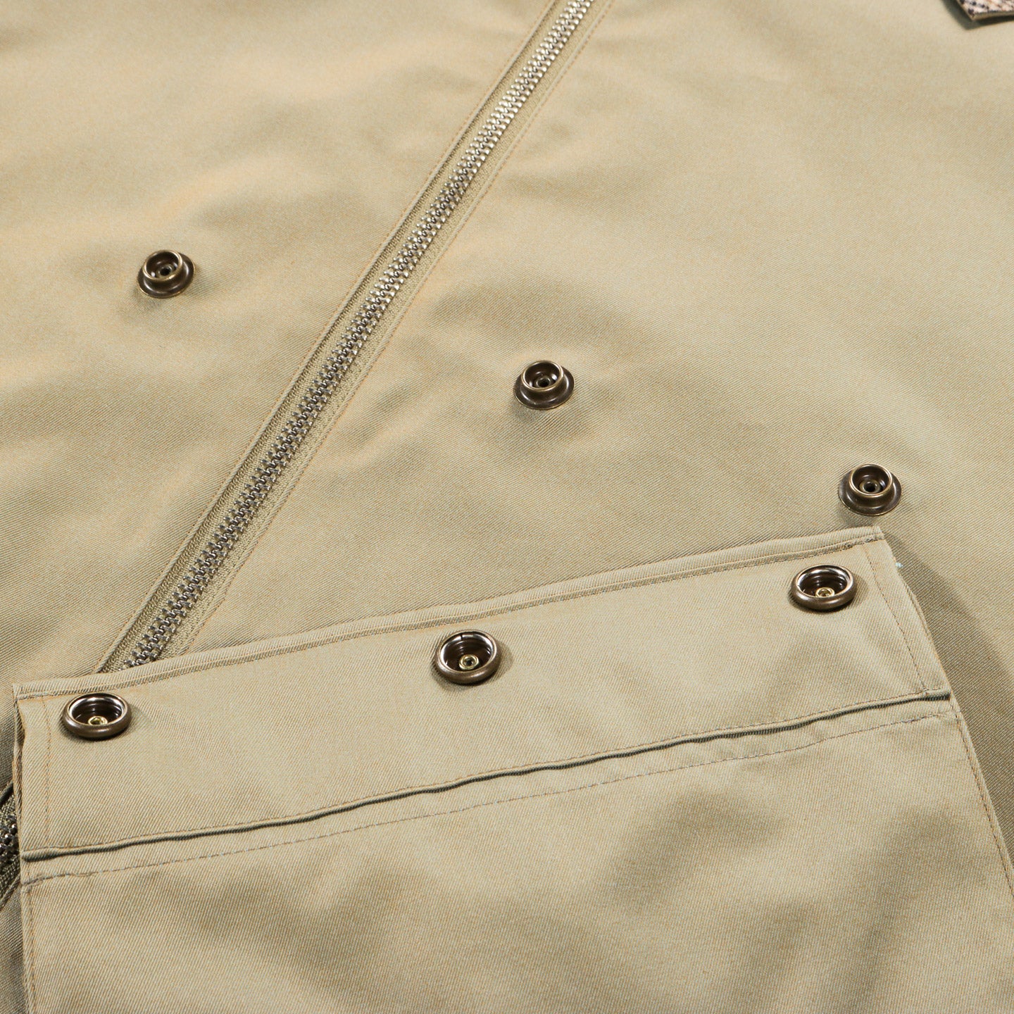 COGNOMEN REVERSIBLE HARRINGTON VEST BEIGE