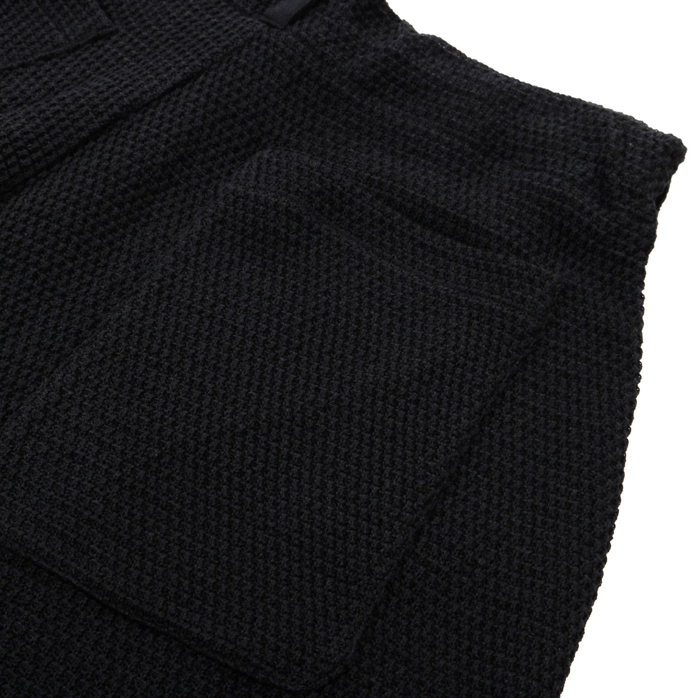 GIM CONTEXT CHUNKY KNITTED SUPER BIG SHORTS BLACK