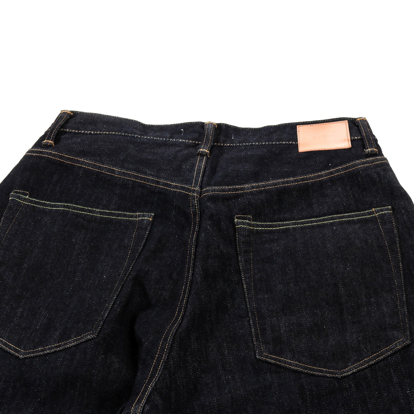 HATSKI LOOSE TAPERED DENIM ONE WASH