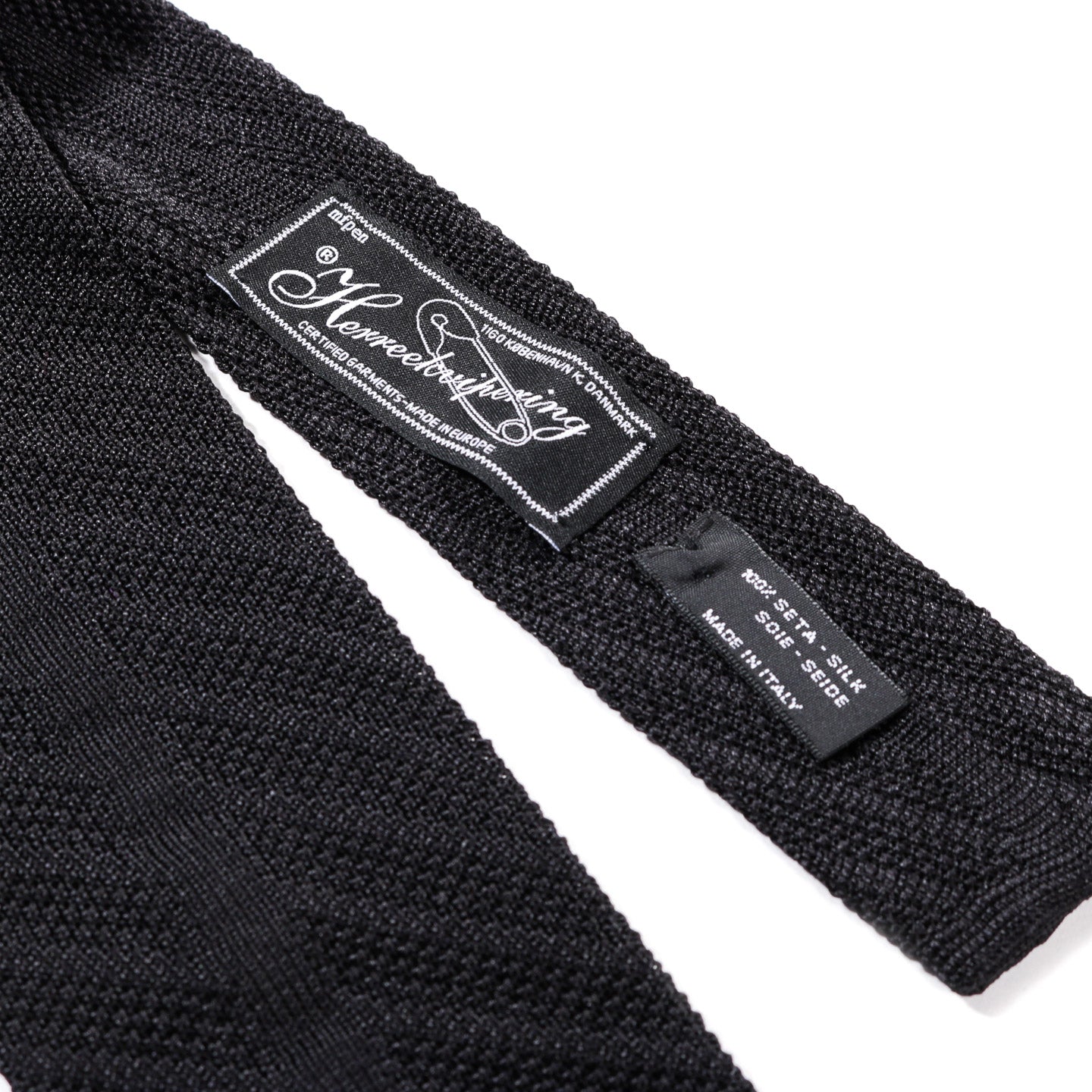 MFPEN FORMAL TIE BLACK KNITTED STRIPE