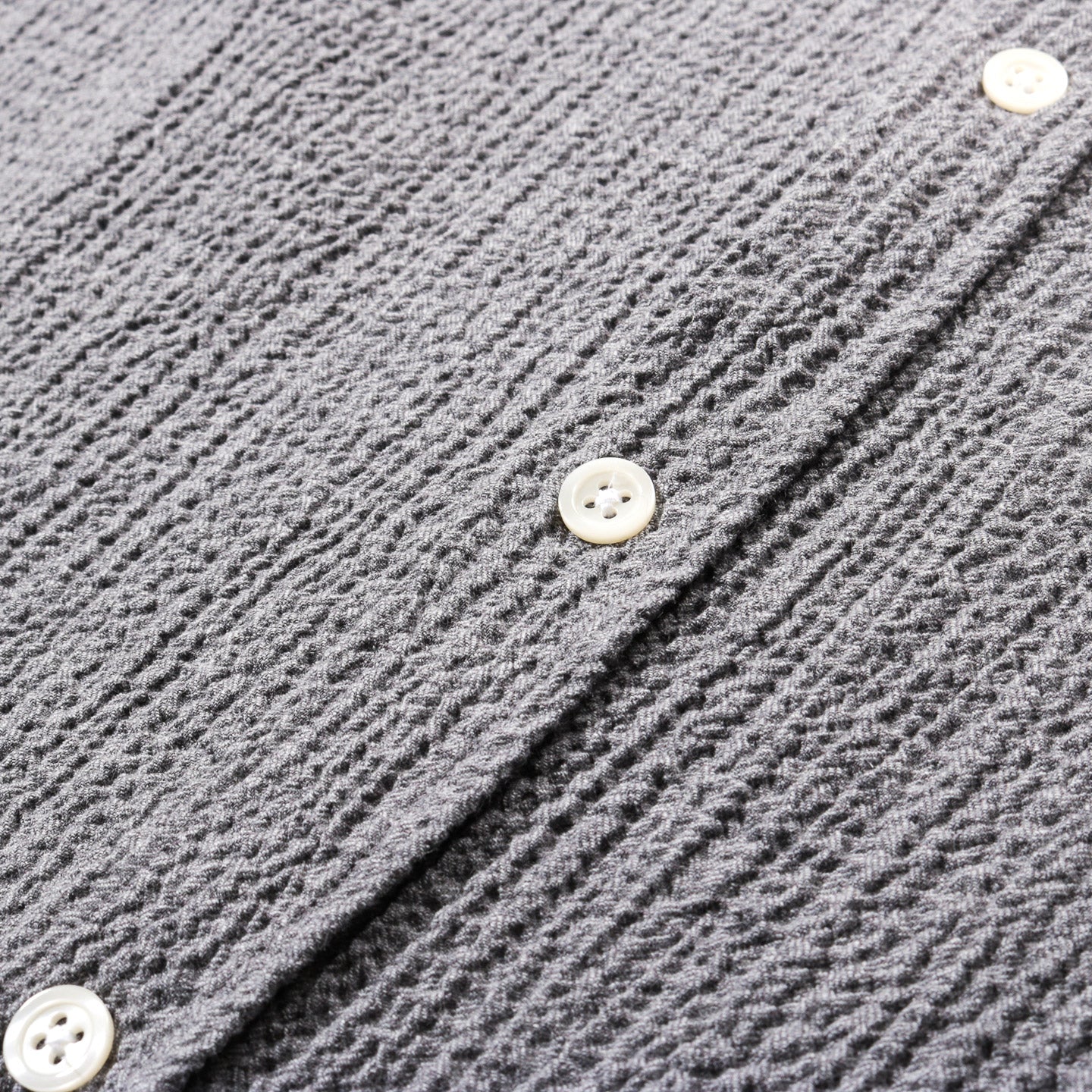 MFPEN VACATION SHIRT PAVEMENT GREY SEERSUCKER