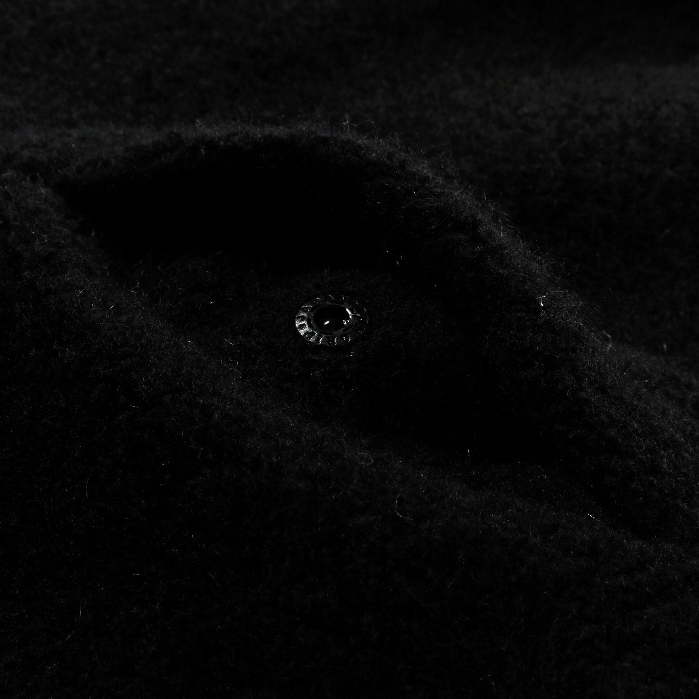 ROUGH DRAFT TRAVELER HALF ZIP BLACK