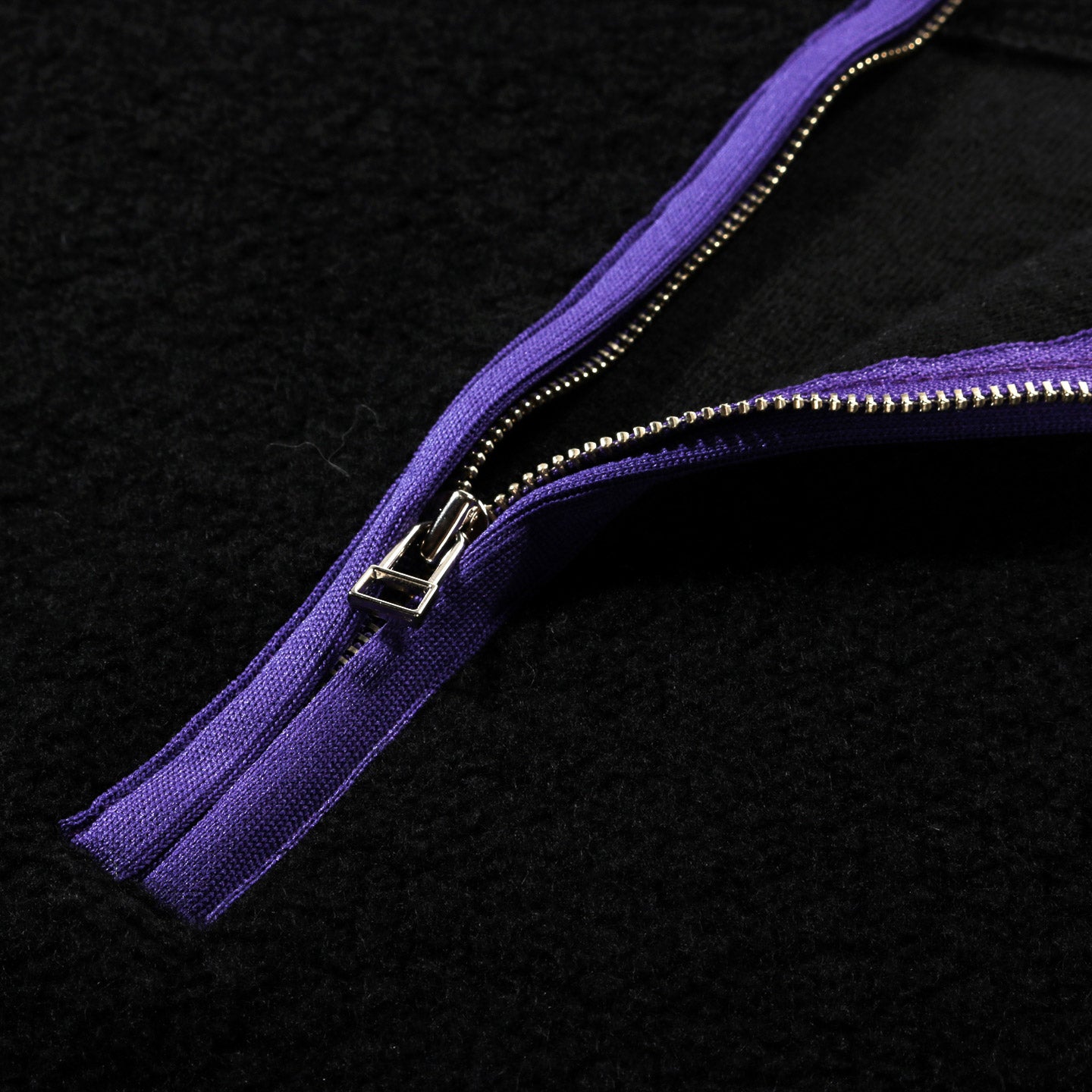 S.K. MANOR HILL HALF-ZIP PULLOVER BLACK REC WOOL PILE