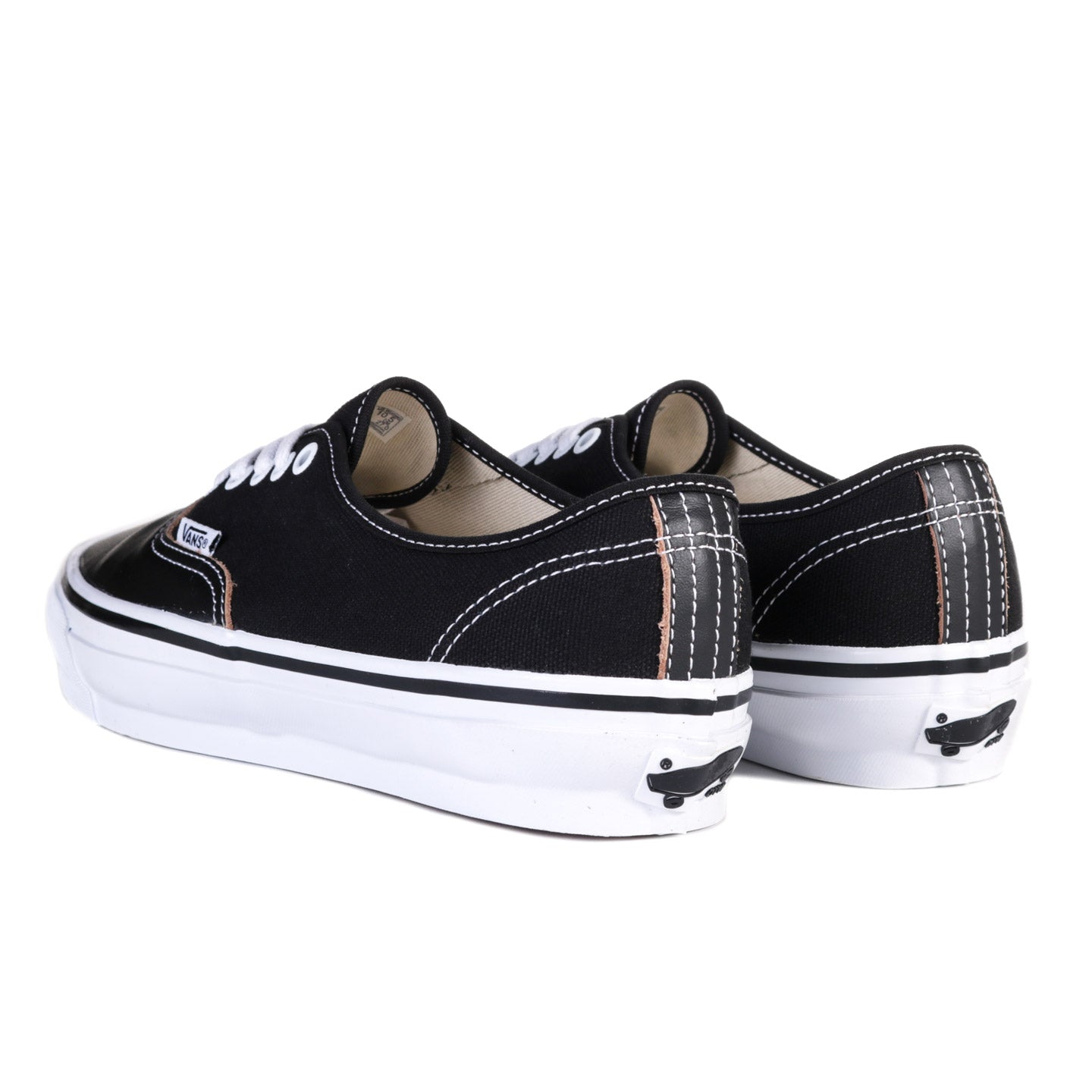 VANS OTW AUTHENTIC 44 SIPED VIBRAM BLACK