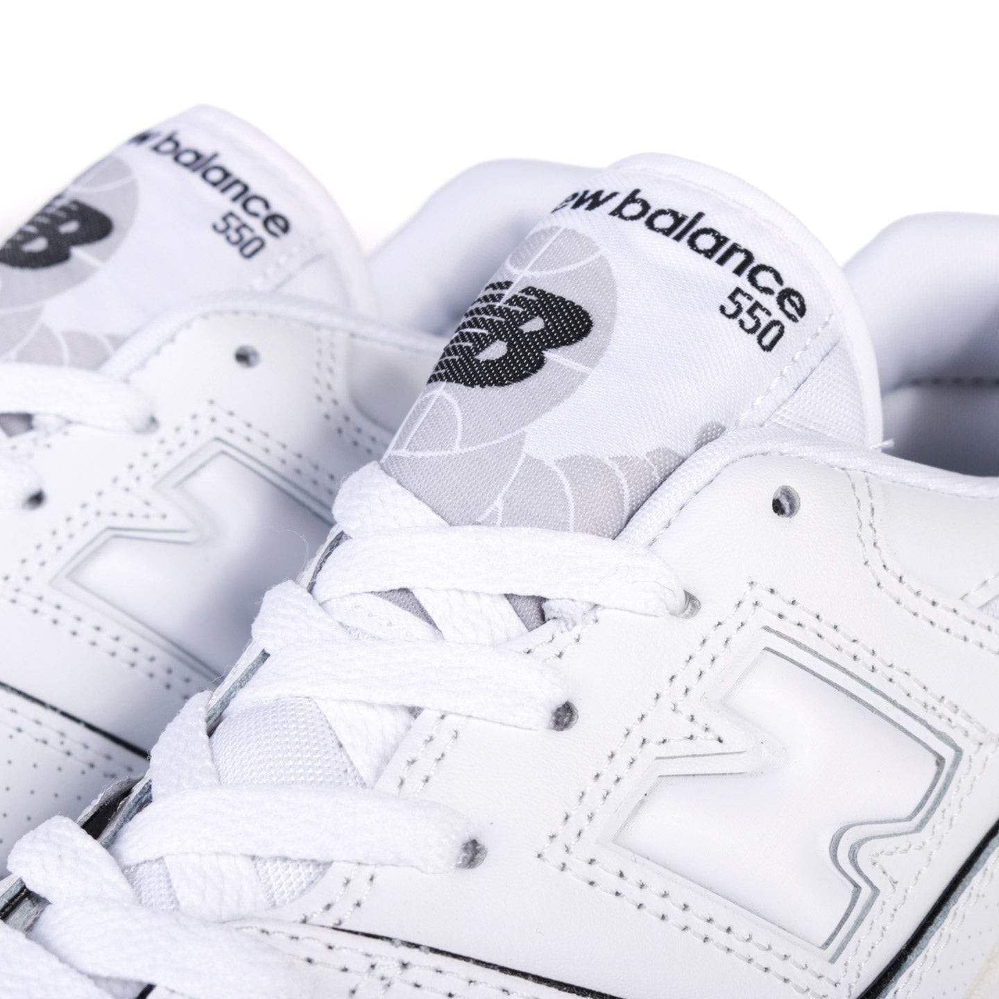 COMME DES GARCONS HOMME NEW BALANCE 550 WHITE / BLACK