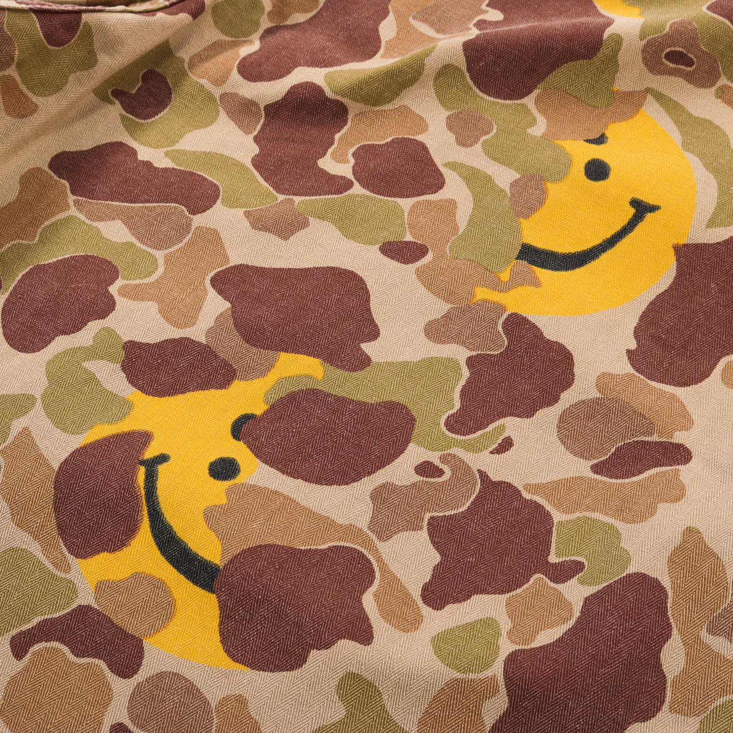 KAPITAL HERRINGBONE HAPPY PEEK-A-BOO CAMO EASY PANTS BEIGE KHAKI