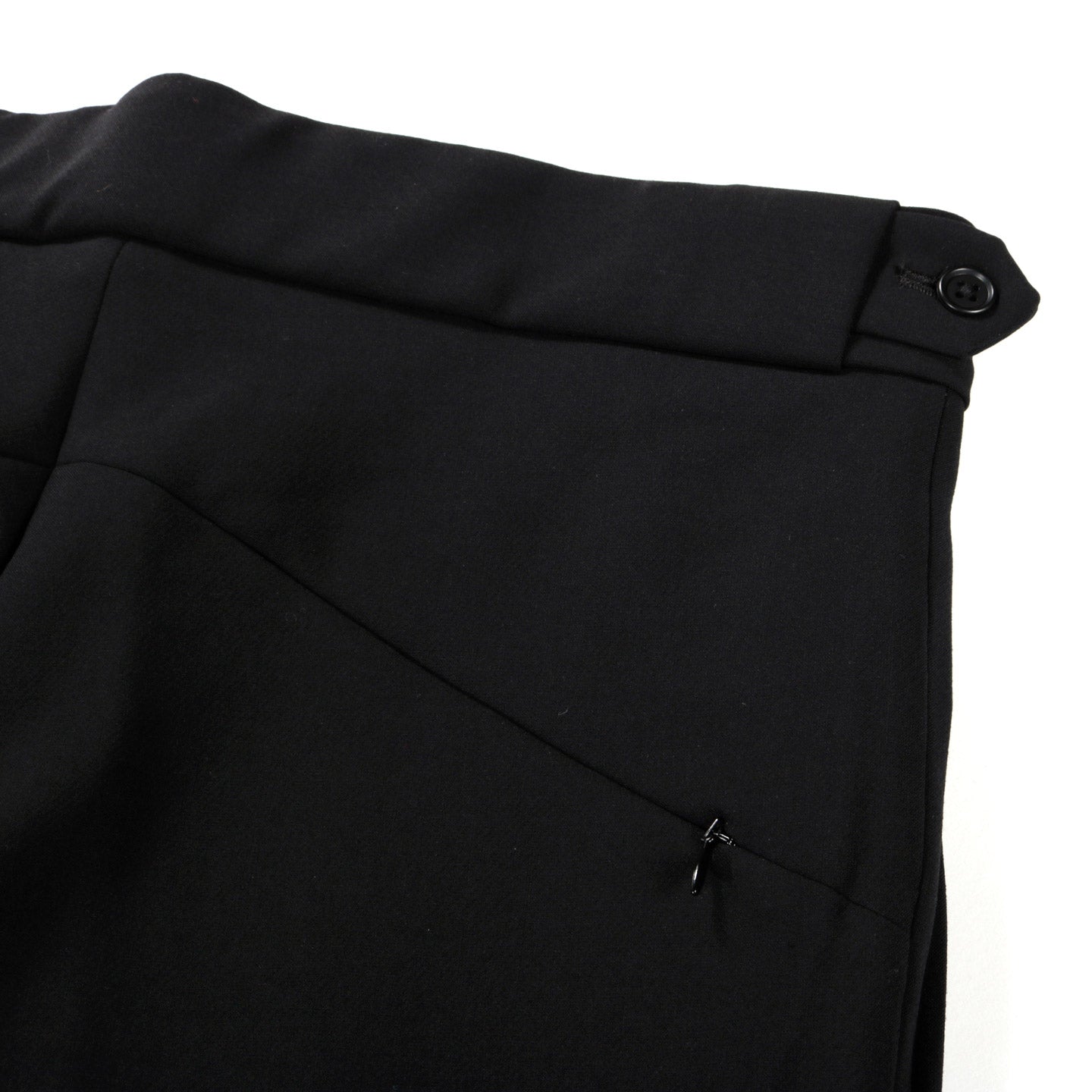 NEEDLES TUCKED SIDE TAB TROUSER POLY / RAYON DOUBLE CLOTH BLACK