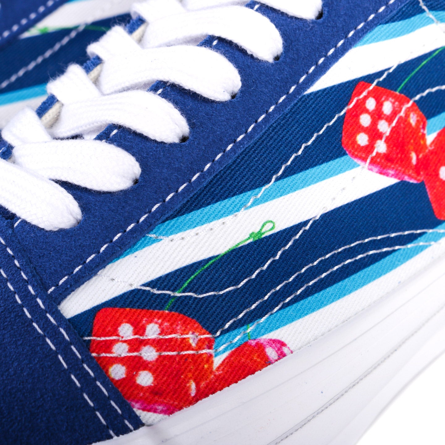 VAULT BY VANS OG OLD SKOOL LX SNAKE EYES TRUE BLUE