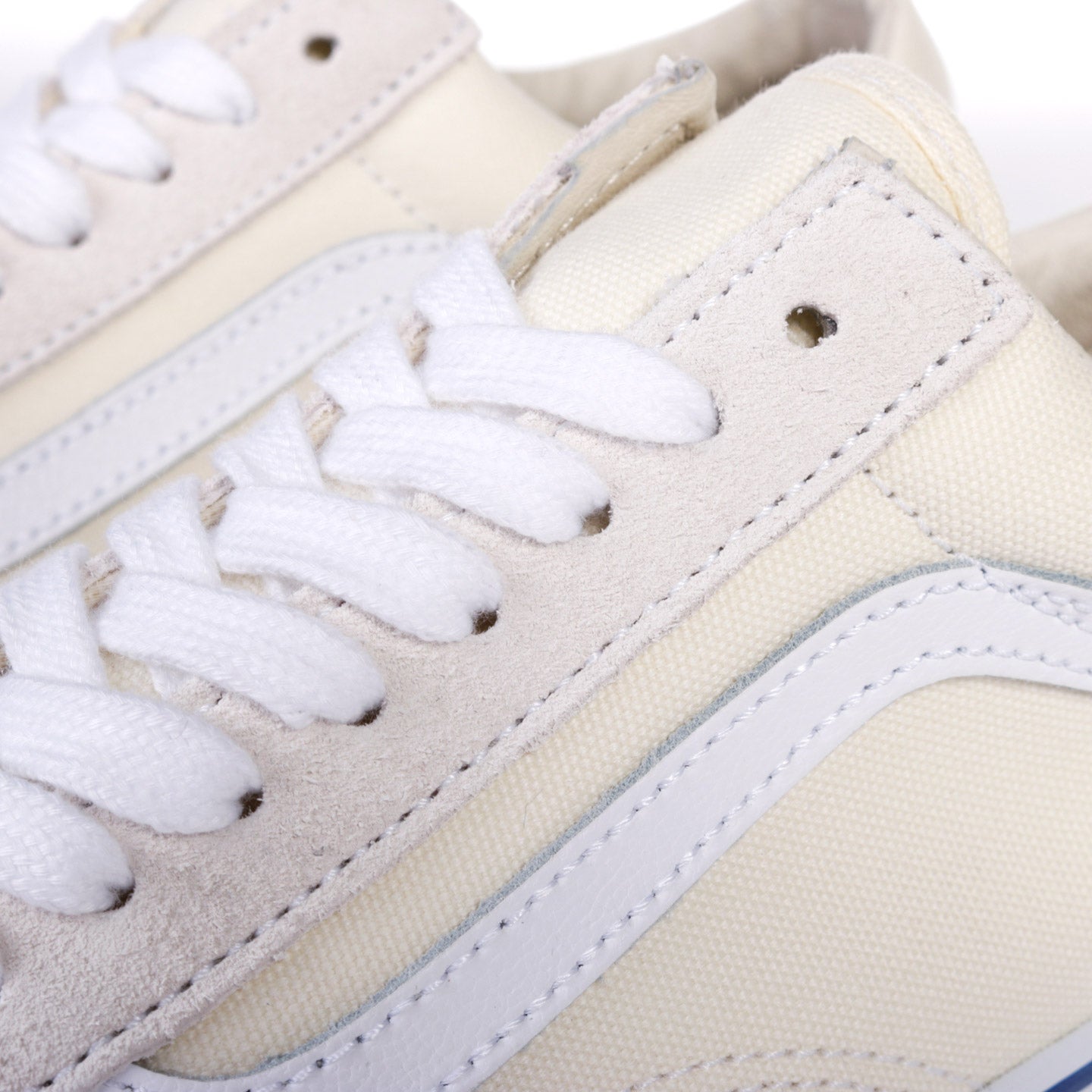 VAULT BY VANS OG OLD SKOOL LX CLASSIC WHITE