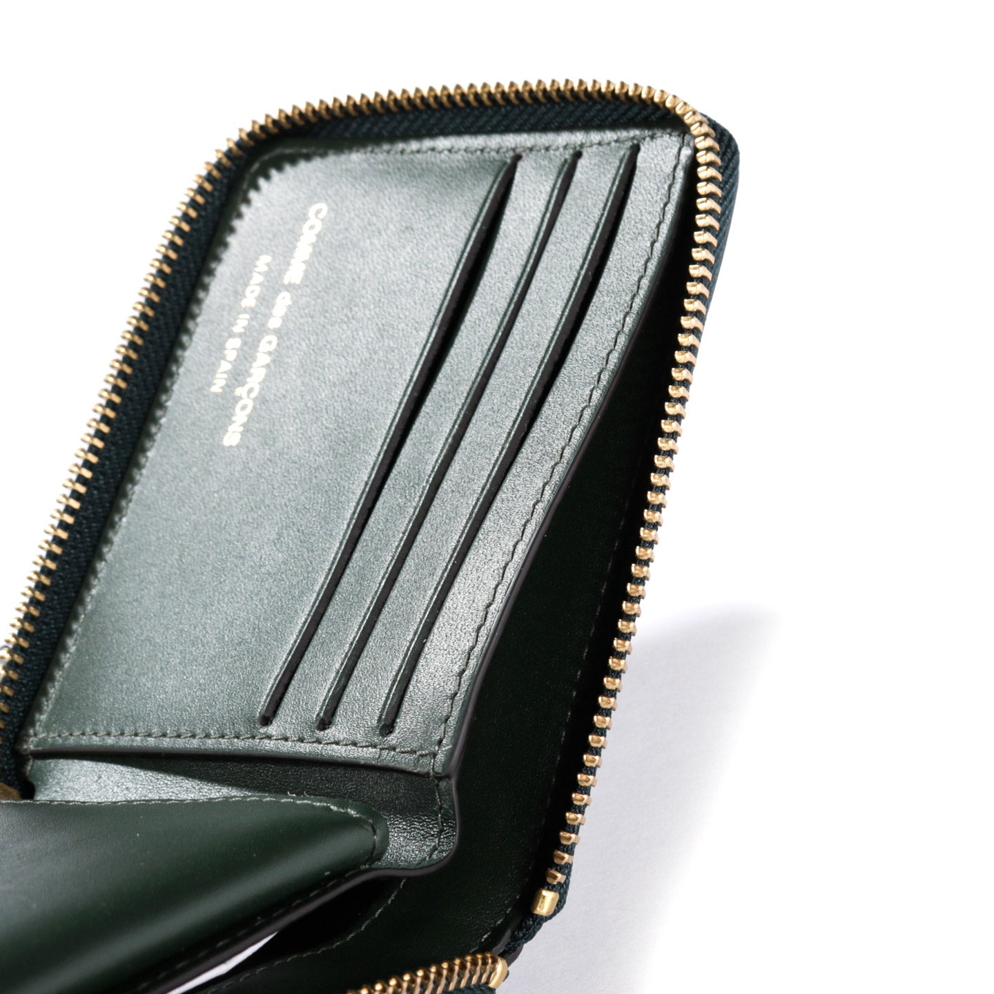 COMME DES GARCONS SA7100 CLASSIC LEATHER ZIP WALLET BOTTLE GREEN